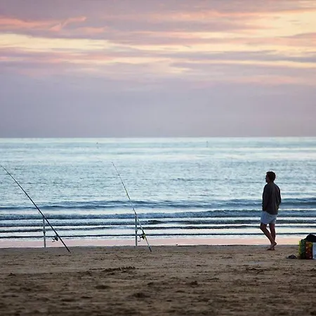 Joli Pour 6, Piscine Chauffee A L'annee Σαλέ