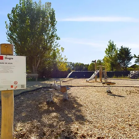 Joli Pour 6, Piscine Chauffee A L'annee 샬레 *