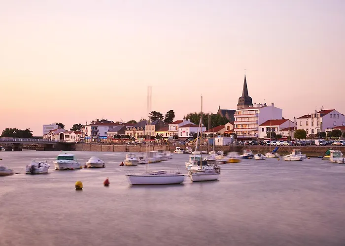 Joli Pour 6, Piscine Chauffee A L'annee *