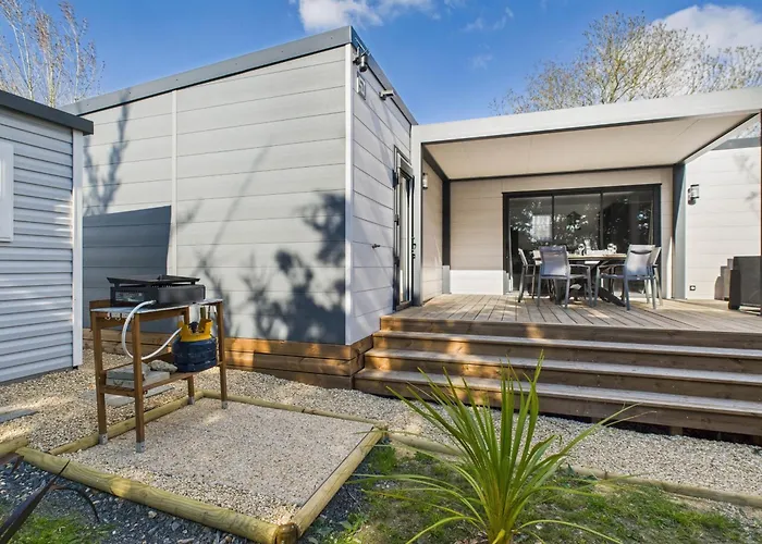 Alpstuga Joli Pour 6, Piscine Chauffee A L'annee